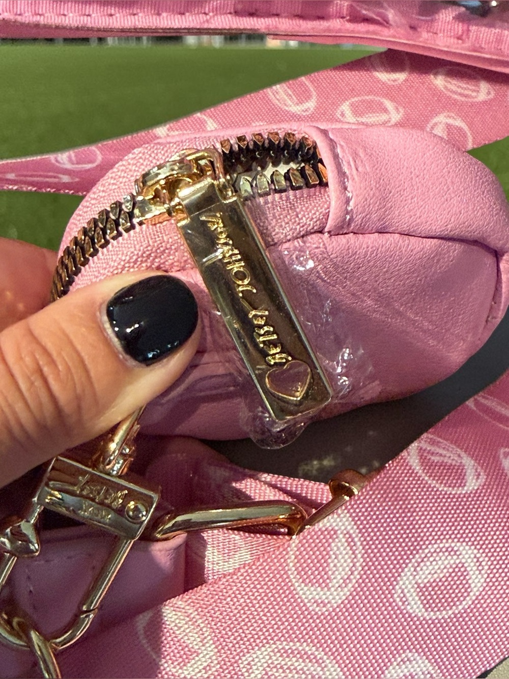 Betsey Johnson Pink GAME DAY Clear Crossbody Bag with Strap-nwot - Picture 4 of 7